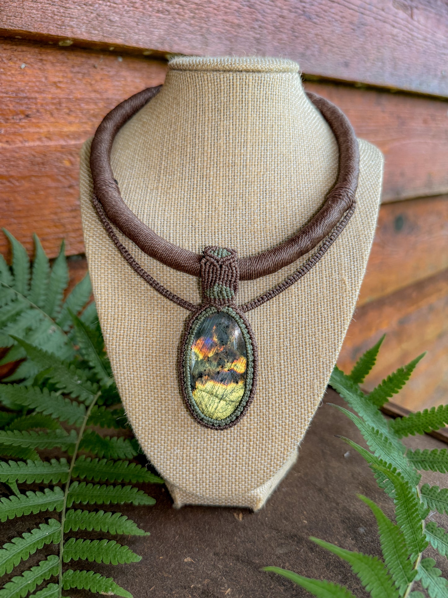 Rainbow Flash Labradorite
